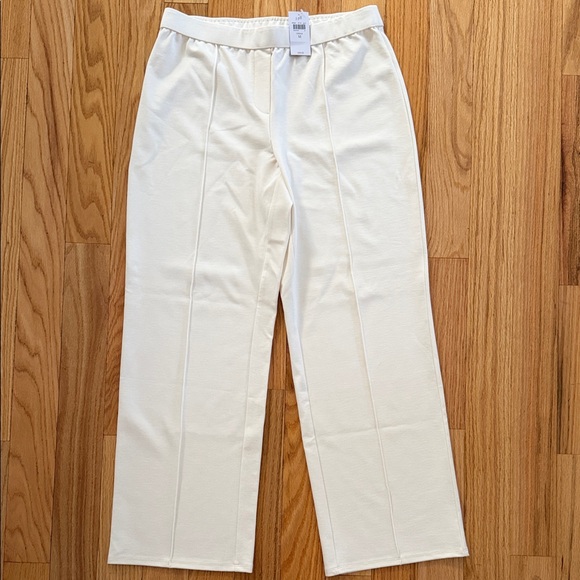 J. Jill Pants - J. Jill Wearever Collection Size Medium Women’s Pleated Pull-on pants Cream